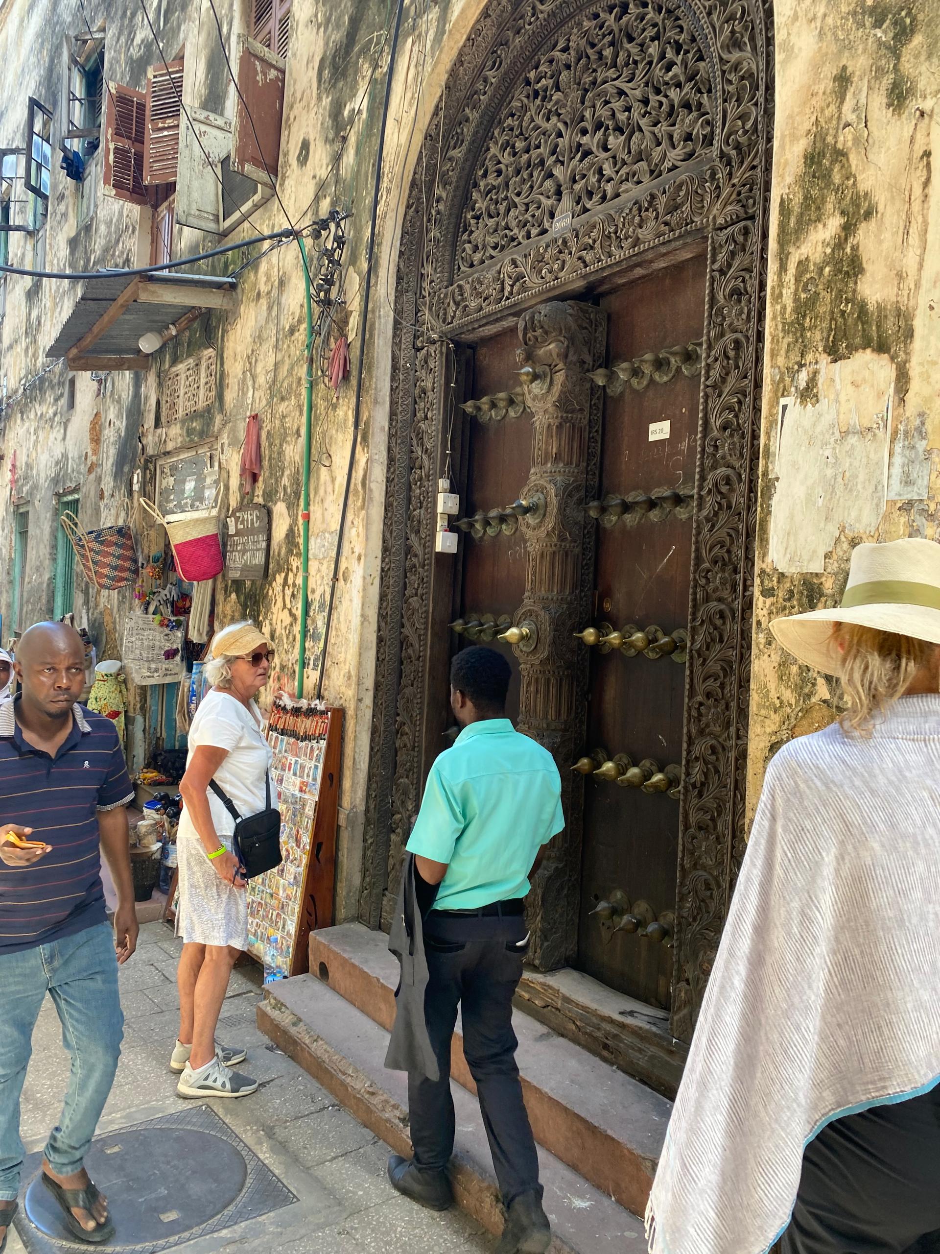 flying in Zanzibar with luxury